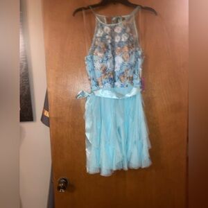 Floral Embroidered Dress in Mint